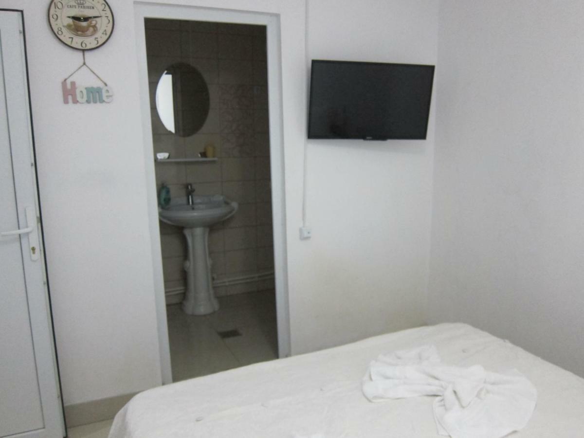 Casa Gherghisan Hotel Costinesti Esterno foto